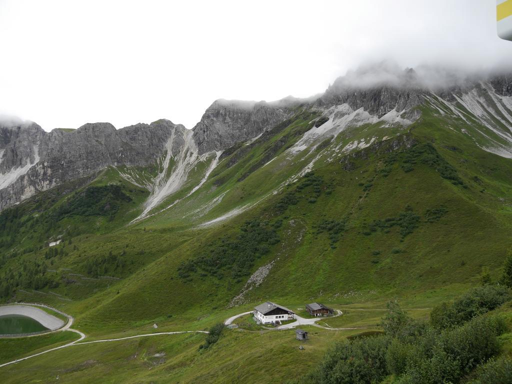 Отель Edelweisshuette Ladurns Fleres Экстерьер фото